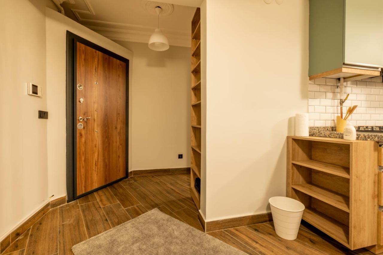 이스탄불 Spacious And Comfy 2Br In The Heart Of Cihangir 아파트 외부 사진