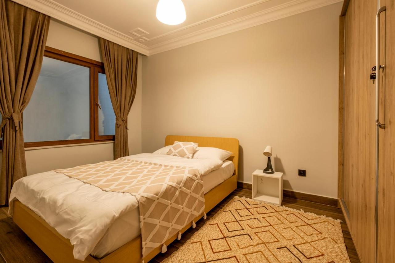 이스탄불 Spacious And Comfy 2Br In The Heart Of Cihangir 아파트 외부 사진