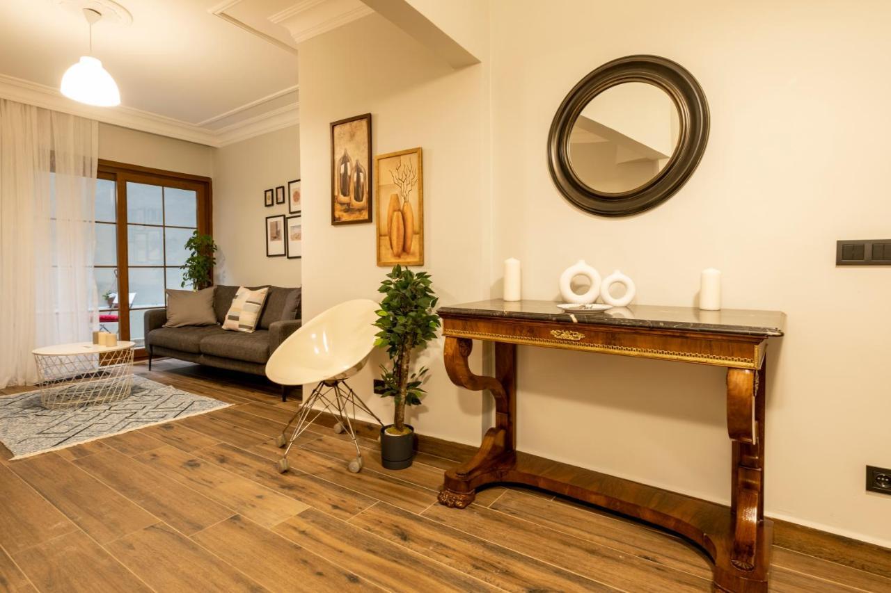 이스탄불 Spacious And Comfy 2Br In The Heart Of Cihangir 아파트 외부 사진