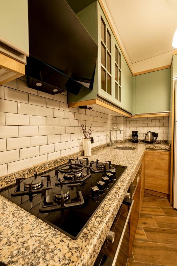 이스탄불 Spacious And Comfy 2Br In The Heart Of Cihangir 아파트 외부 사진