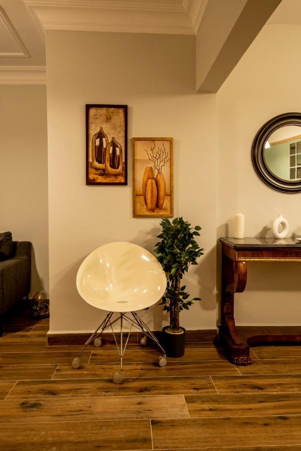 이스탄불 Spacious And Comfy 2Br In The Heart Of Cihangir 아파트 외부 사진